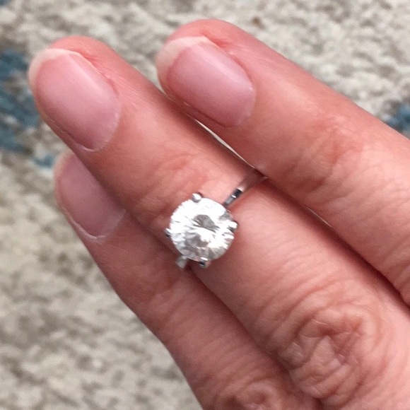 Silver plated cz fashion diamond ring - Picture 5 of 6